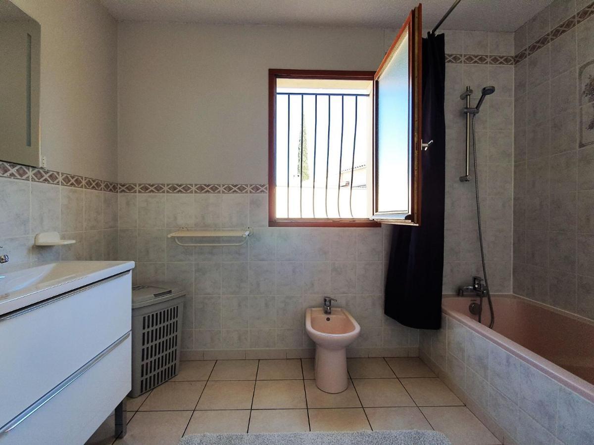 Pretty Villa With Above Ground Pool Saint-Genies-de-Fontedit エクステリア 写真